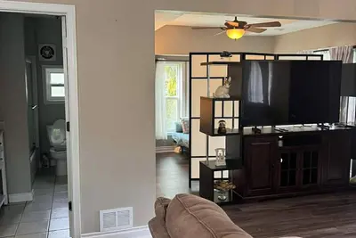 Image de Cozy 4-Bedroom House Perfect for Groups & Families in West Seattle