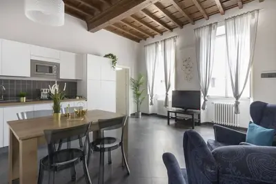 Image de Stylish Renovated 2-Bedroom Apartment Steps from the Uffizi