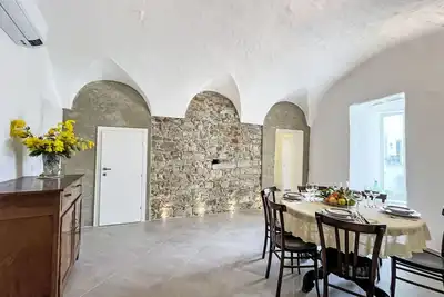 Image de Belle maison de vacances privée pour 8 personnes avec Wifi, climatisation et terrasse