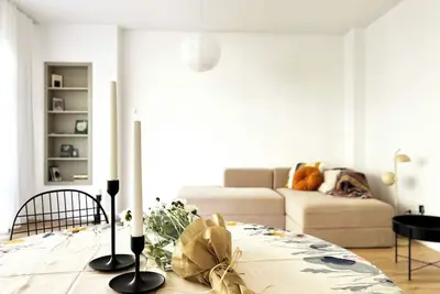 Image de Bright & Spacious 2 Bedroom Family Apartment in Vibrant Moda