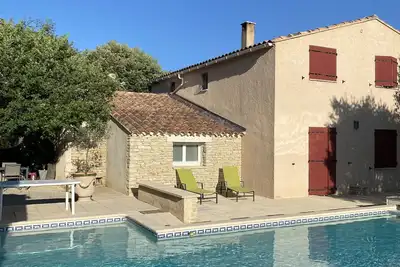 Image de Maison de campagne « Mas Les Coutilles » avec vue sur la montagne, piscine privée et Wi-Fi