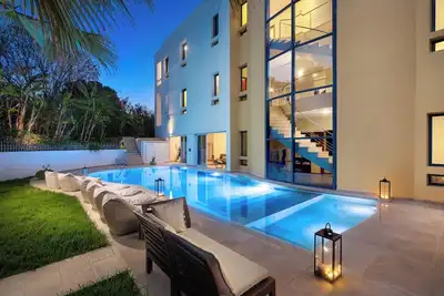 Themis Private Villa, Pool & Jacuzzi