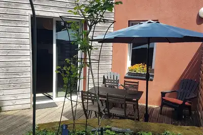 Image de Gîte « À l’orée d’Angers » avec terrasse privée et jardin, proche de Terra Botanica