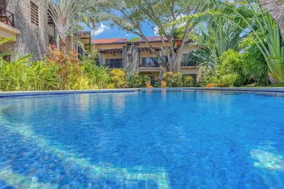 Image de Beachside Coco Condo | Peloton | Stocked Kitchen