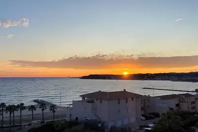 Image de Lumineuse escale avec terrasse vue mer
