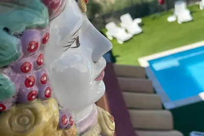 Image de Villa \"Nicolai - Rez-de-chaussée\" avec vue montagne, jardin et piscine partagée