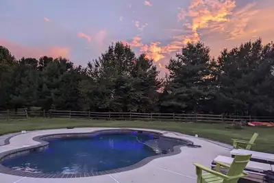 Image de Good Times and Tan Lines - Private Custom Pool!