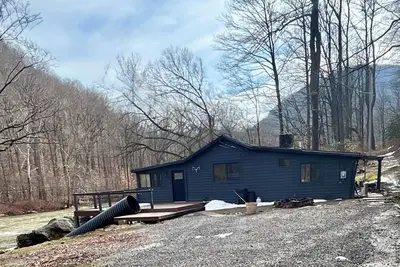 Image de Kazi Acres the family creekside retreat