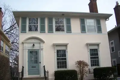 Image de Clean, comfortable & convenient upper level duplex in southwest Minneapolis.