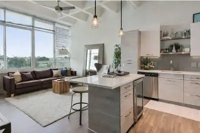 Image de 1br • City View • Downtown Atl • Skyway Access