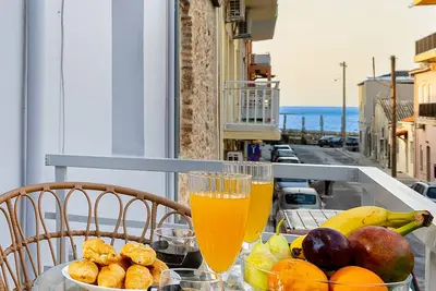 Image de Sea & City - Luxury Maisonette Steps from the Beach with Private Terrace