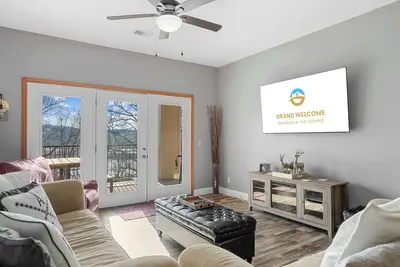 Image de The Lakeview Condo Lakefront