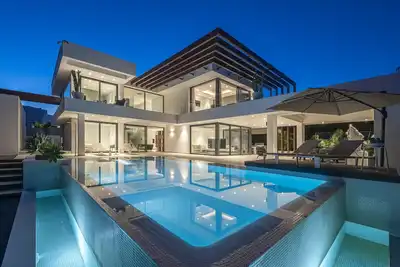 Image de Luxury Five Bedroom Villa with Sea View