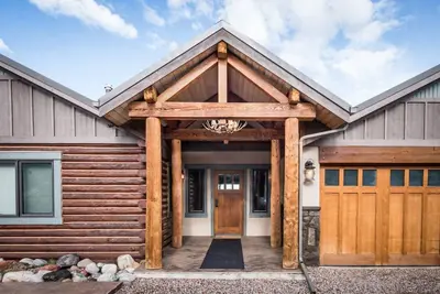 Image de Roaring Fork Chalet - With Deck & Mountain Views!