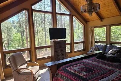 Image de River Ridge a 4br 3ba/Midtown Ruidoso/ Video Games