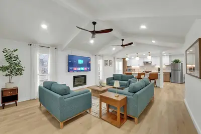 Image de Private Pickleball Court Near At&T Stadium Dfw&Dal airport convention center