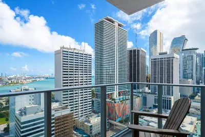 Image de Miami Bay Million-Dollar View - Private Condo - Pool - Gym - Sleeps 4
