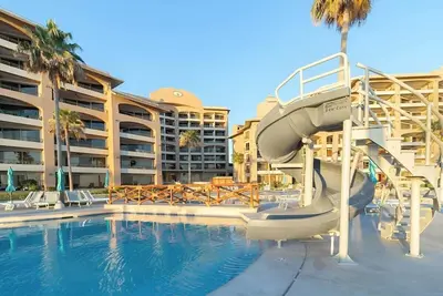 Excellent ocean view 1 bed 1 bath