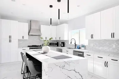 Image de Serene 4-bedroom house perfect for relaxing stays in Orange County