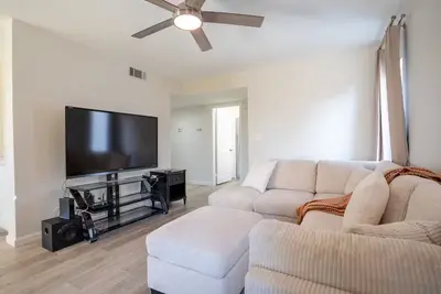 Image de Spacious 4-bedroom house in superb West Palmdale. Close to the mall.