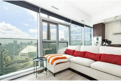 Image de Serene 1-bedroom near Cn Tower Toronto