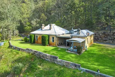 St Albans Courthouse and Stables - sleeps 10