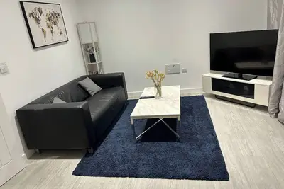 Image de Appartement Pristine & Cozy de 3 chambres et 2 salles de bain dans un excellent emplacement