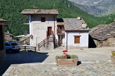 Image de Baita Alpina Con Vista Monviso In Borgo Storico