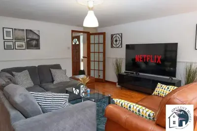 Image de Tremendous 7-bedroom house in Reading perfect for family getaways