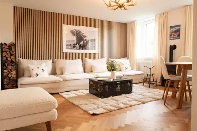 Image de Chalet Suite · 3 Br Home bei Eth & Uni