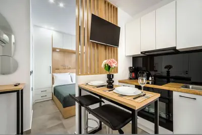 Image de Eirini & Nicol Studio by Cretanhouses