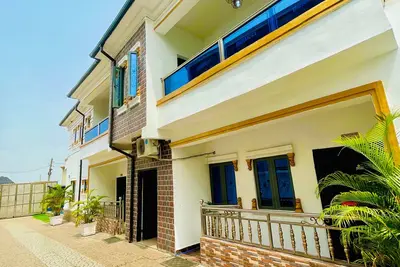 Image de Luxury 4br Duplex w/pool &24/7 uninterrupted power-Ideal for families &Groups.