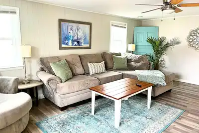 Image de Iconic Avalon Beach Bungalow Close to Everything Kill Devil Hills Has to Offer!
