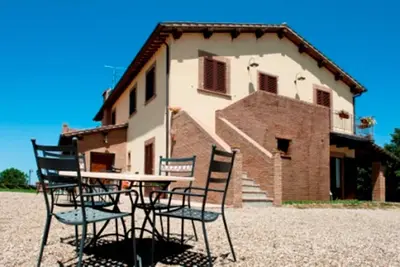 Image de Montedoro Farmhouse - Casale Castagneto