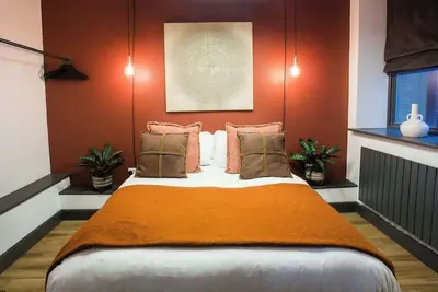 Image de Stay Awhile | Industrial 1br Flat Northern Quarter