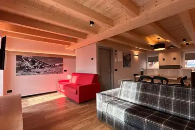 Image de Appartement '1 Trilocale' avec vue montagne, balcon et Wi-Fi