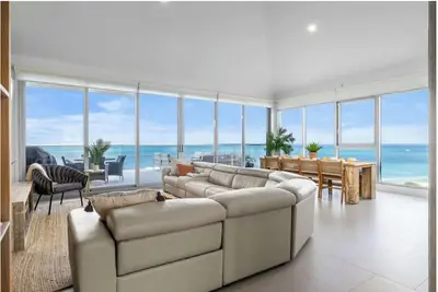 Image de The Azure Grand Penthouse I Private Hot Tub & Views