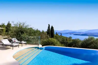 Image de Secluded Villa with Private Pool, Jacuzzi & Stunning Sea Views