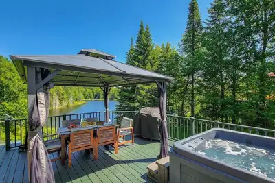 Image de Chalet du Coeur: Spa et Vue!
