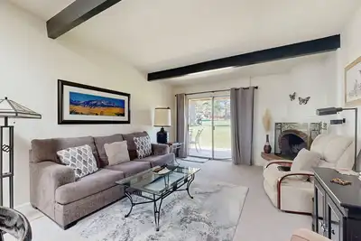 Image de Wild Turkey Condos, Unit 5 | Condo in Sedona with stellar views