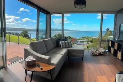 Image de Breathtaking water views!