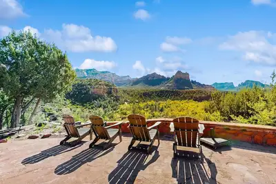 Image de Beautiful Sedona home with large country kitchen & amazing, 280-degree views