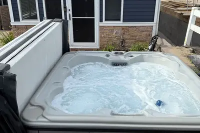 Image de Lake House Beachfront Hot Tub - Irondequoit, Ny