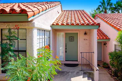 Image de Charming first floor condo w/ shared heated pool, hot tub, tennis courts