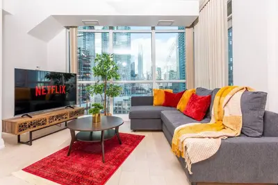 Image de Prime Downtown 2br - 5 Min to Scotiabank Arena