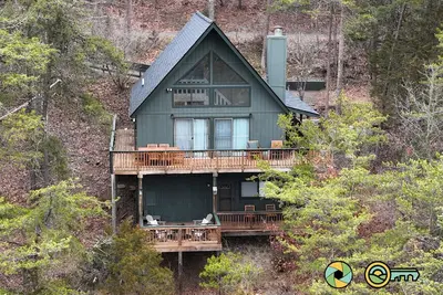 Image de Par & Pine Lodge | Double decks w/ fire pit!