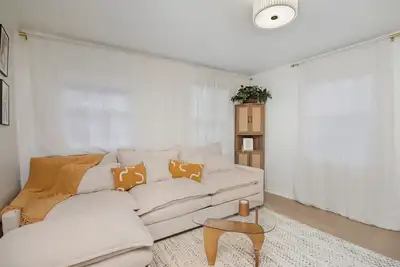 Image de Designer 2 Bedroom Apt in Atlanta near Midtown, Emory