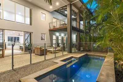 Image de Surfmist by the Beach – Pet Friendly with Pool