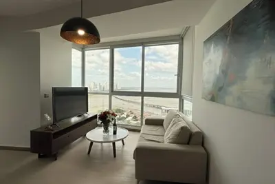 Image de Stunning 3br with Views, Balcony and Parking