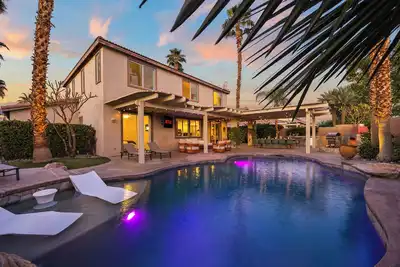 Image de Polo Oasis: 7br Luxury Villa Resort Pool, Spa, Putting Green, Bbq & Outdoor Tv